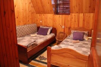 Vikendica "oaza Mira"