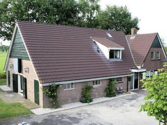 Agroturismo Detached Atmospheric Farmhouse With Large Garden And Privacy Near Dalfsen