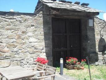 Apartamentos Rurales Ron