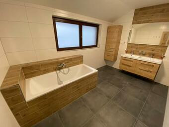 Apartm�ny ?ern� Vlk, Borov� Lada