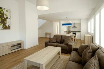 Villa O Freixo House