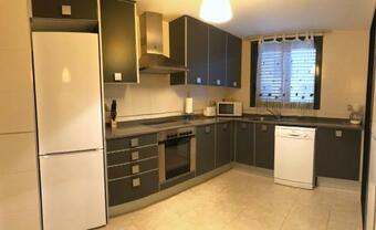 Impresionante Alojamiento Compuesto Por 2 Chalets Adosados De Lujo Para 14 Personas Piscina Con Circuito Spa