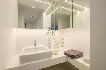 1bd Apartment With Garden Brugmann Area