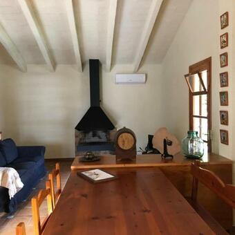 Apartamento Accommodation With Private Swimming Pool And Garden