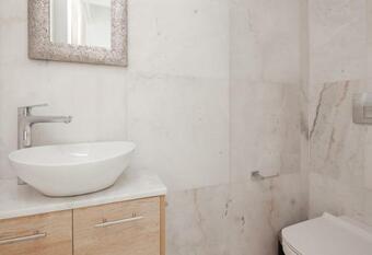 Avalon 1 Villa 7 Kosta Communal Pool