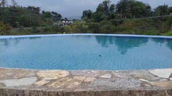 Hostal La Villa Aventura