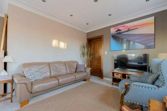 Apartamento Studio With Enclosed Garden And Wifi At Courcelles