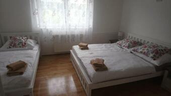 Apartamento Ubytov�n� Pod Lesem
