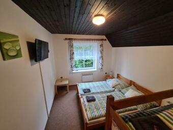 Hostal Penzion Chata U Z�mk?