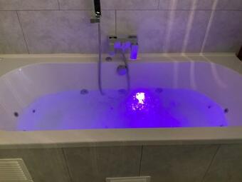 Chalet Bor�al Avec Bain � Bulles - In The Woods