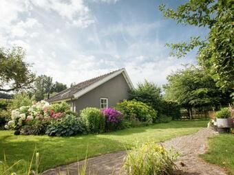 Blissful Holiday Home In Overlangel With Terrace, Garden