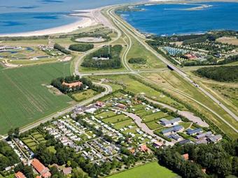 Holiday Home Recreatiepark Klaverweide 3