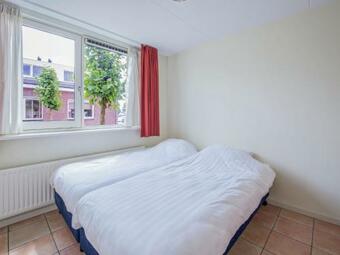 Cozy House With Dishwasher, Not Far From Amsterdam