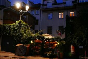 Sunflower Apartment