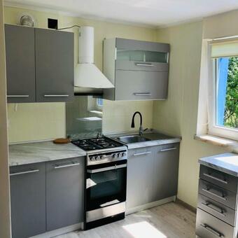 Bia?y Domek Skocz�w