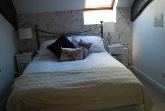Stoneleigh Barn Bed And Breakfast
