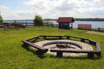 Holiday Homes, Suryty