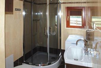 Holiday Homes, Suryty