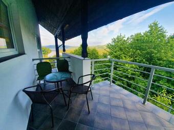 Dom Nad Jeziorem Ro?nowskim