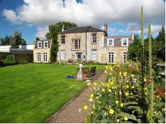 Hostal Rathan House - Guesthouse At Eskbank