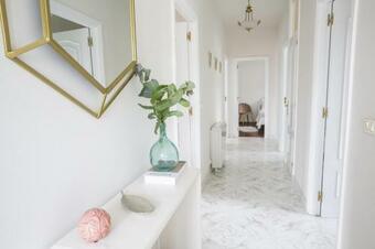 Preciosa Casa Boutique Con Jard�n Y Barbacoa