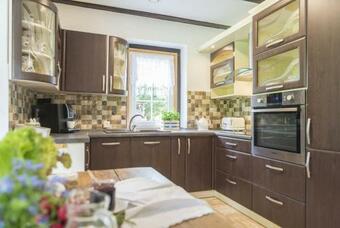 Dom Tasz�wka, Myweek