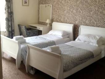 Hostal Wyndgrove House