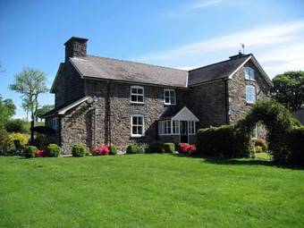 Bed & Breakfast Gwaenynog Farmhouse