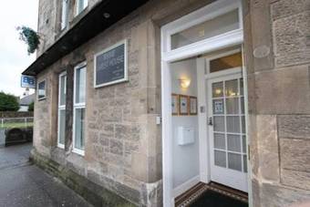 Hostal Irvine Guest House