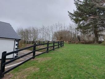 Country Bungalow (entire House)sleeps 7