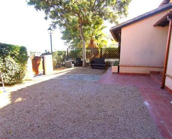 Apartamento Stunning 3 Bed Golf Villa Sleeps 6 - Large Garden & Communal Pool