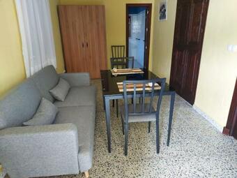 Apartamento Casas Rurales- "casa Larios"