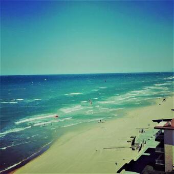 Peaceful Apartment In A Beachfront Complex