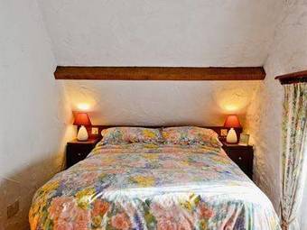 Little Whitnell Cott