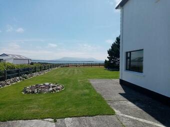 Beautiful Castle View House Tullaghanbawn