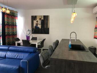 Apartamento Chezli Court