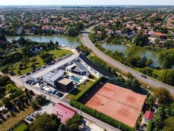 F�zeskerti Apartmanh�z