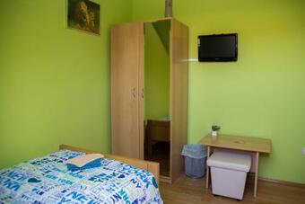 Hostal Rooms Bau Bab