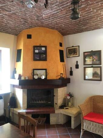 Casa Singola Ad Andonno, Vista Castello