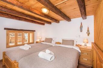 Aradena Traditional House 3