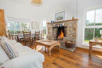 Modern 3 Bedroom Irish Cottage ,carrigart ,donegal