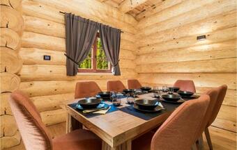 Beautiful Home In Brod Na Kupi With Jacuzzi, Sauna And 3 Bedrooms