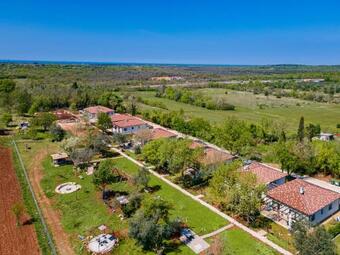 Villas Parenzana Spirit