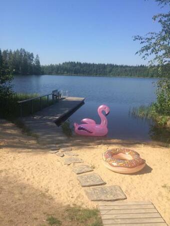 Private Lakeside Holiday Property In Nature