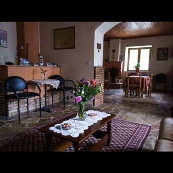 Hostal Paradosiakos Xenonas "sopoto"