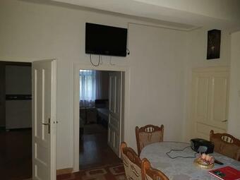 Alexandra Vend�gh�z Dr�vatam�si