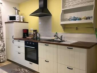 Apartamento La Mazille , Cossy Vakantiestudio Met Zwembad In Zuid-bourgogne