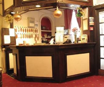 Hostal The Beaufort Hotel