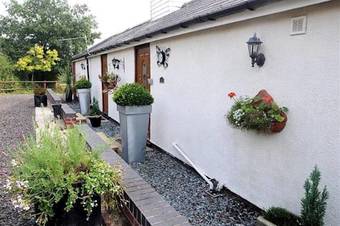 Little Rushbrook Cottages