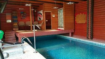 Luxury Apartments With Pool And Sauna In The Villa